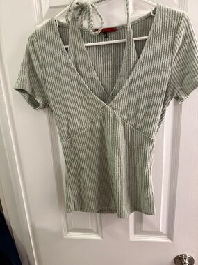 Ribbed V-Neck Short Sleeve Top - Sage Green